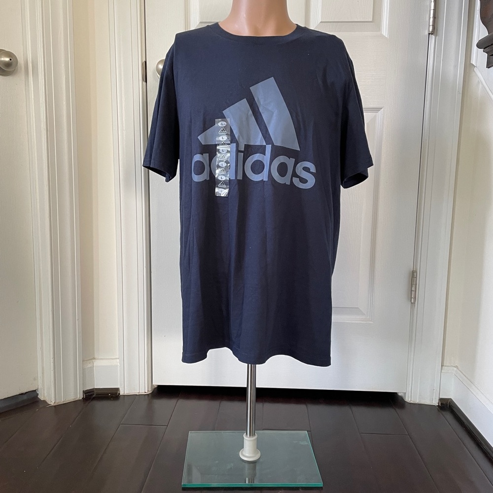Navy Blue Men’s Adidas Short Sleeve Tee NWT